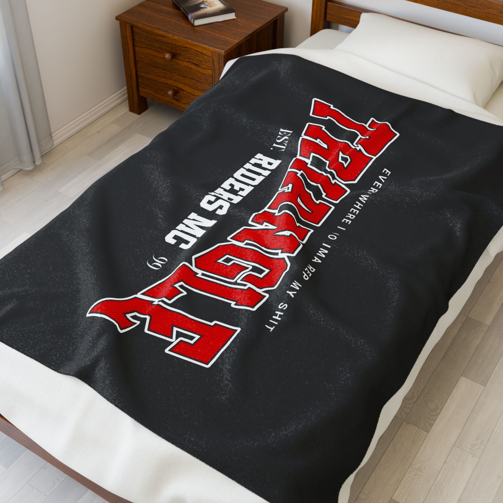 Triangular Riders Velveteen Plush Blanket - Cozy Throw for Motorcycle Enthusiasts, Gift for Bikers, Home Decor